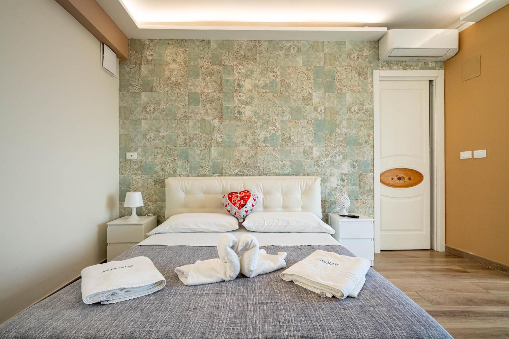 Vista Mare Apartments Giardini Naxos Phòng bức ảnh